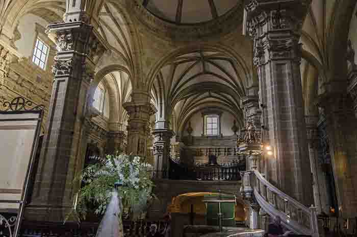 Guipúzcoa - San Sebastián 036 - basílica de Santa María del Coro.jpg